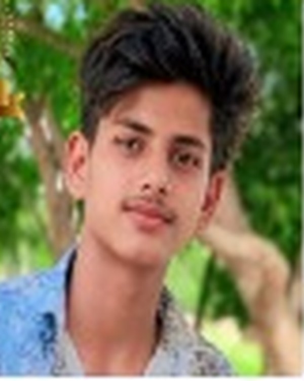 Mohit Yadav, student achiever
